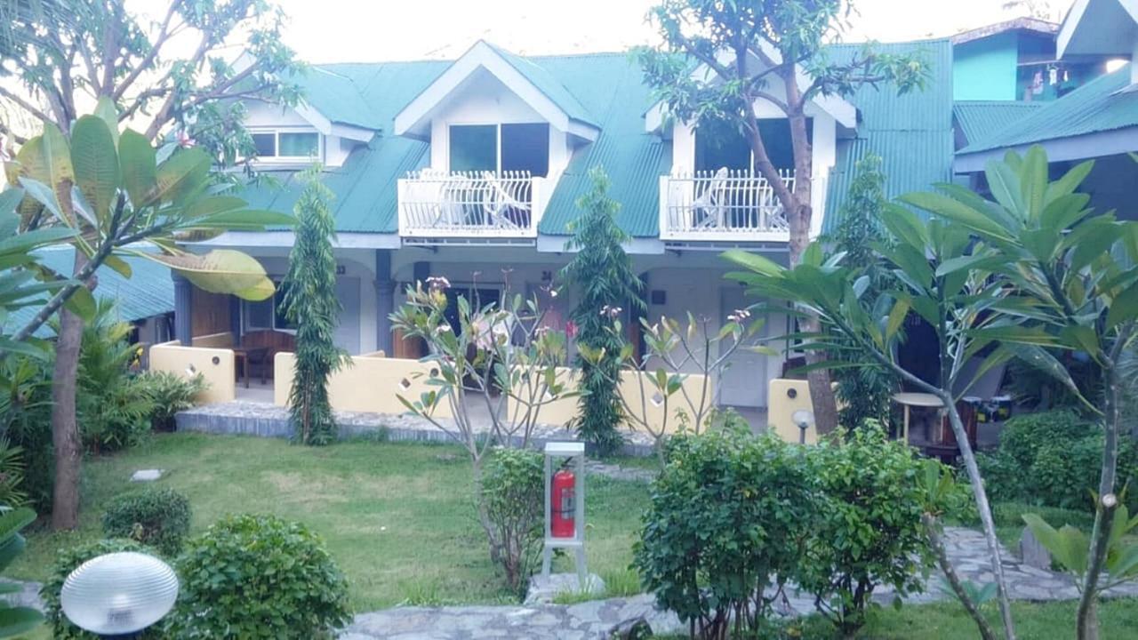 Jack Daniel'S Apartments Puerto Galera Exterior foto